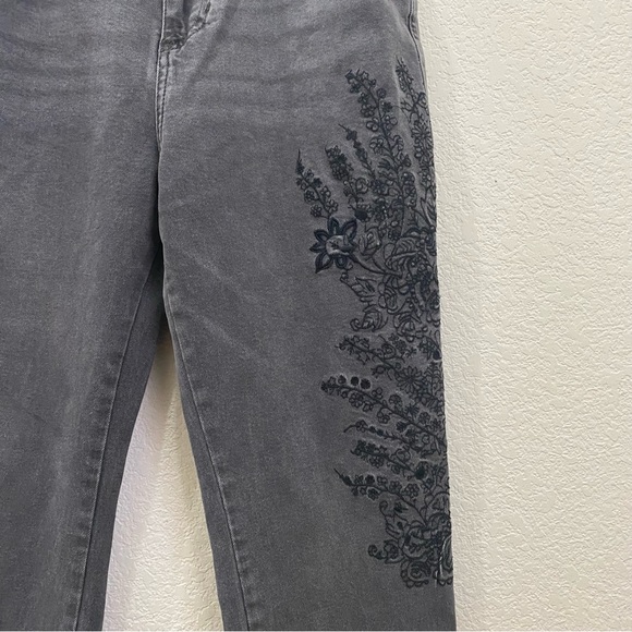 FREE PEOPLE We The Free OB737354 Embroidered Girlfriend Jeans Size 29 - Picture 13 of 16